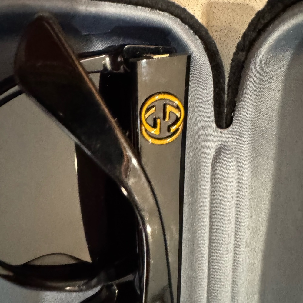 Gucci Black Sunglasses with Gold Accent (NWOT) - Picture 2 of 6